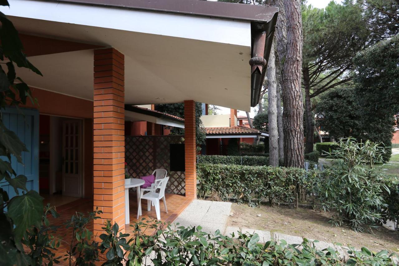 Villaggio Euro Residence Club Bibione Exteriör bild