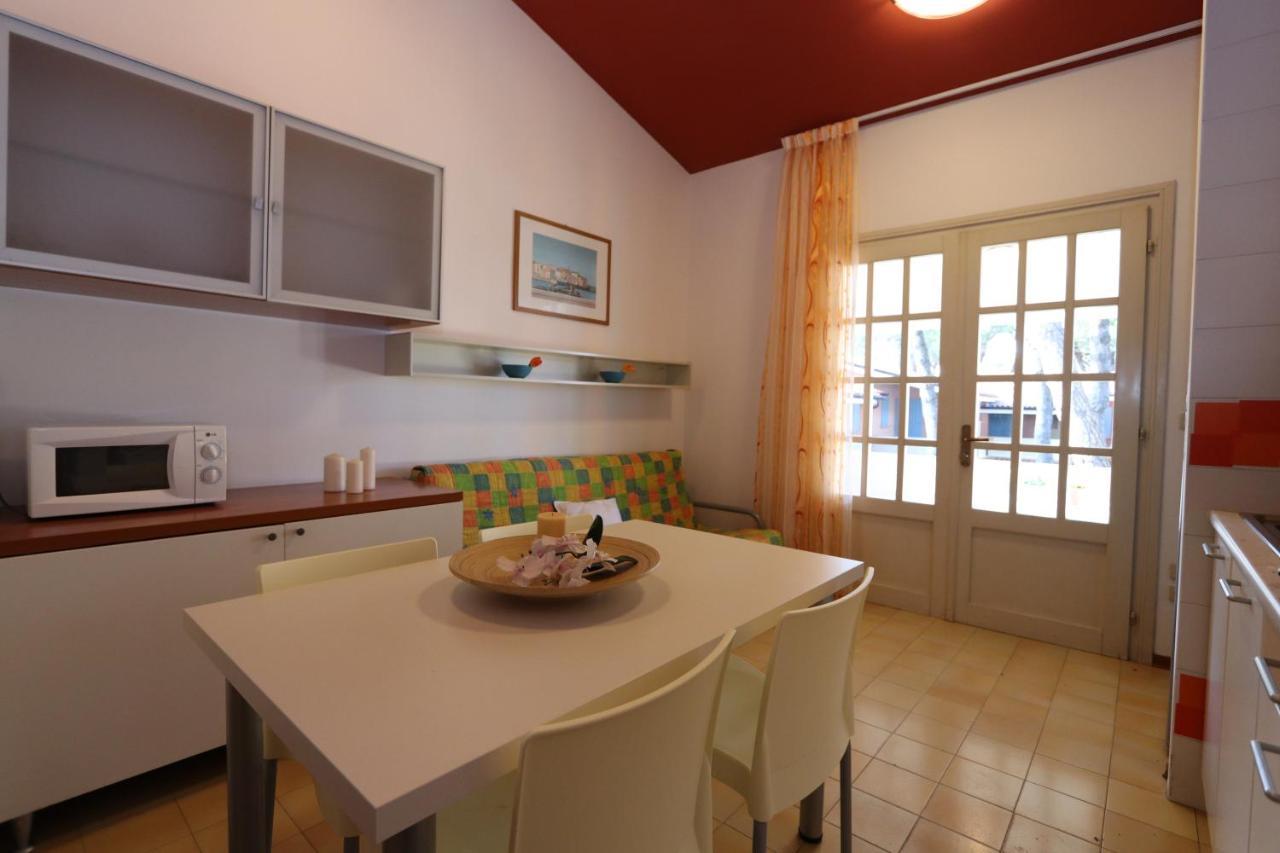 Villaggio Euro Residence Club Bibione Exteriör bild