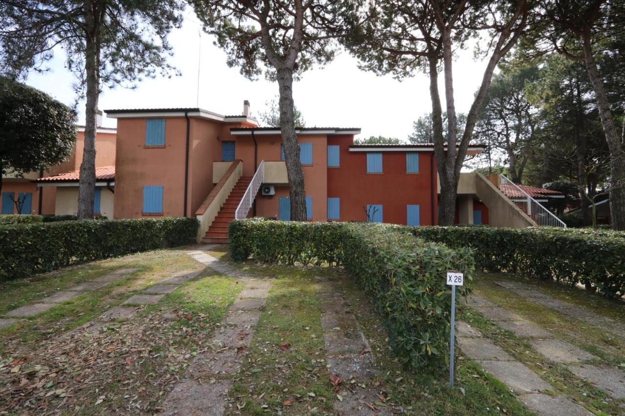 Villaggio Euro Residence Club Bibione Exteriör bild