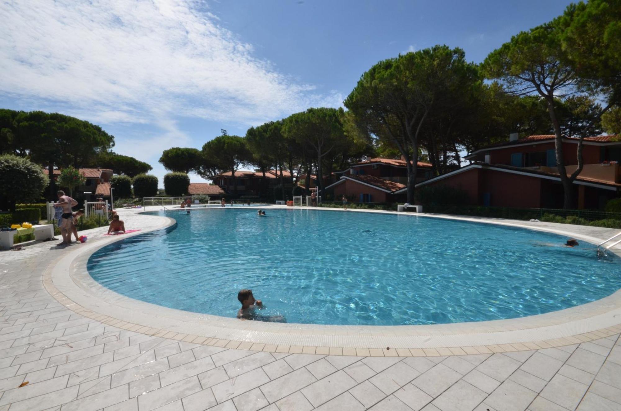 Villaggio Euro Residence Club Bibione Exteriör bild