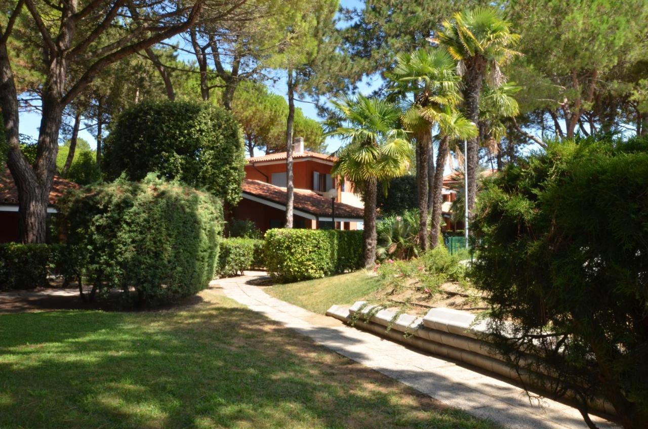 Villaggio Euro Residence Club Bibione Exteriör bild